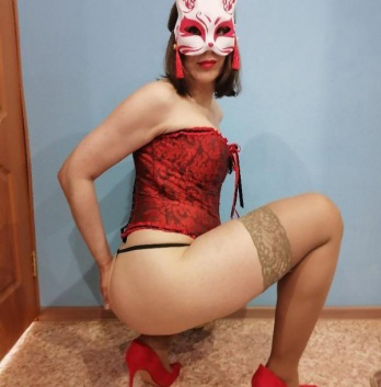 Горячая шатенка ждет на встречу состоятельного мужчину. Погрузись в атмосферу релаксации и наслаждения в моей компании. Обещаю, ты останешься доволен! 7746, 35 лет